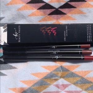 NWT. Beauty Vault Lipliner Trio.